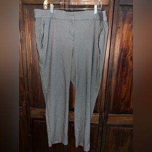 Lane Bryant Woman's zipper pockets Pants black and‎ white
